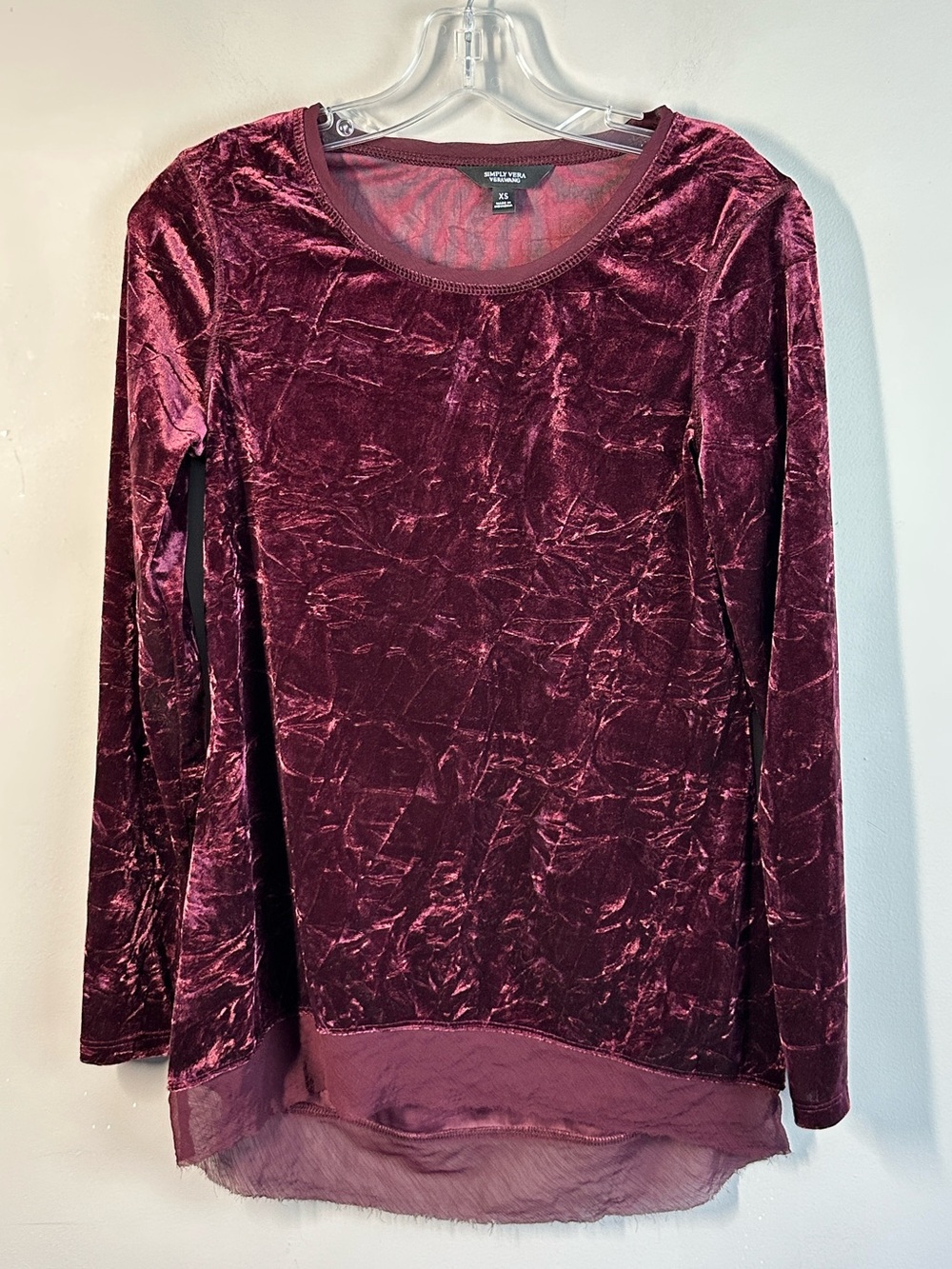 Simply Vera Wang Women Red Velvet Asymmetrical Whimsigoth Witchy Romantic Top XS